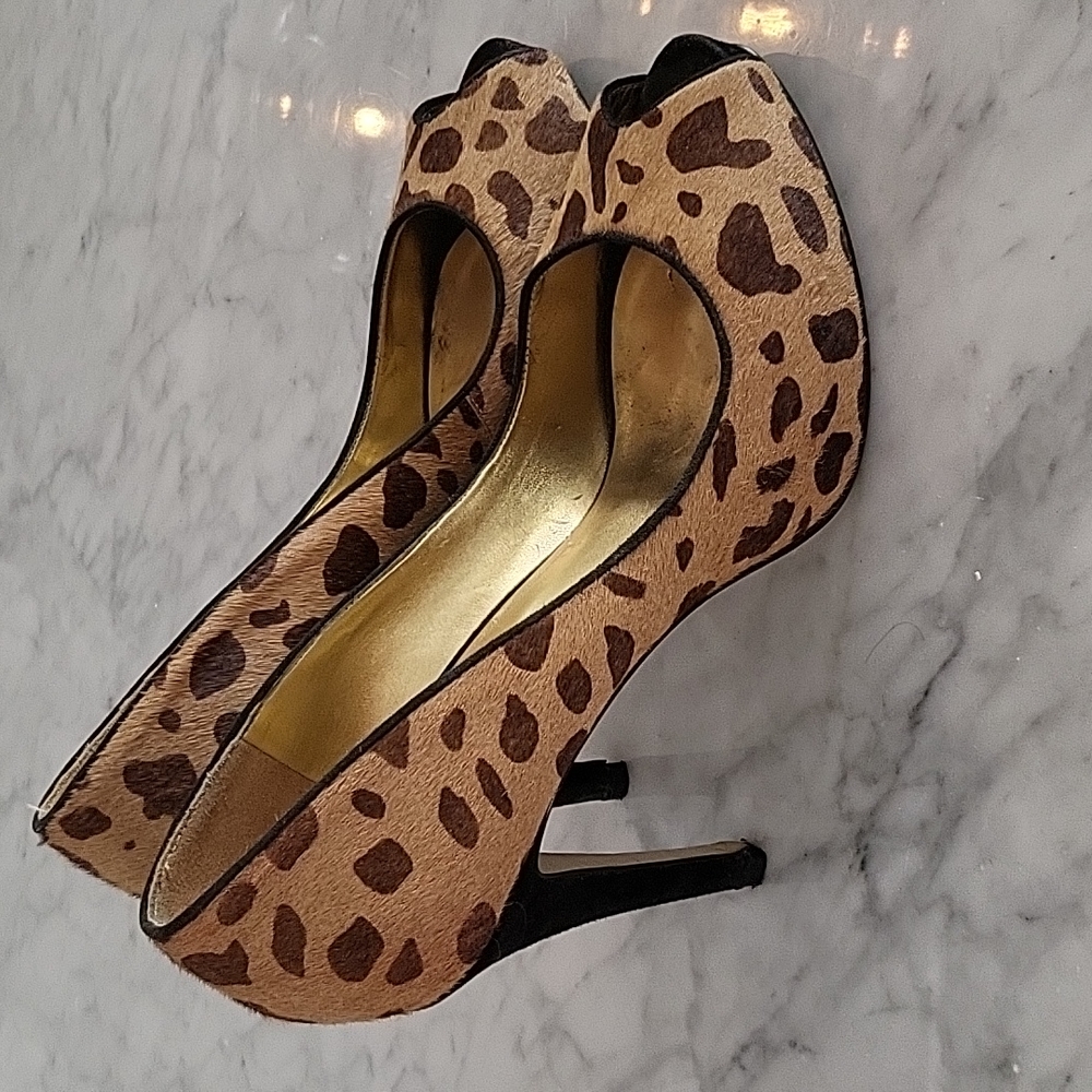 GUESS Cheetah Leopard Print High Heels